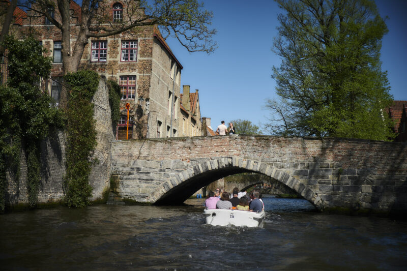 True Bruges highlights private boattour